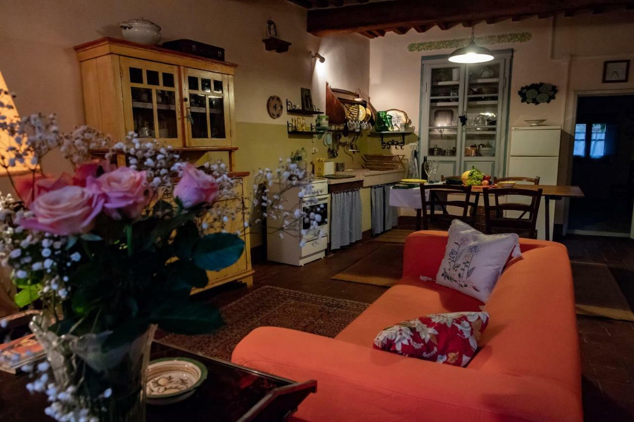 La Casa Rosa Vitiano Exterior foto